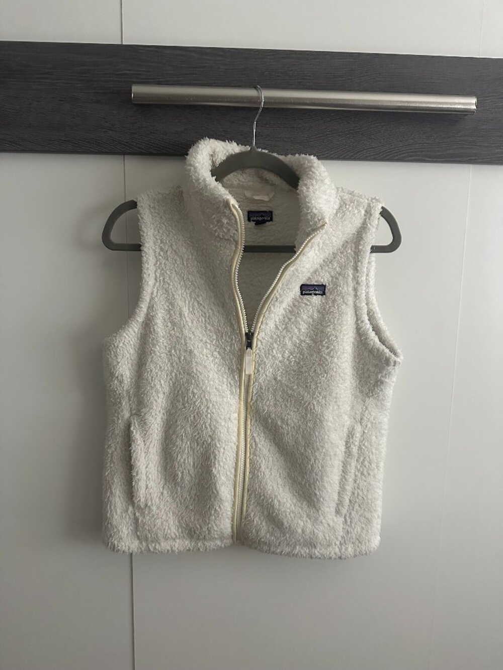 Patagonia Girls Los Gatos Fleece Vest Birch White XXL 16-18